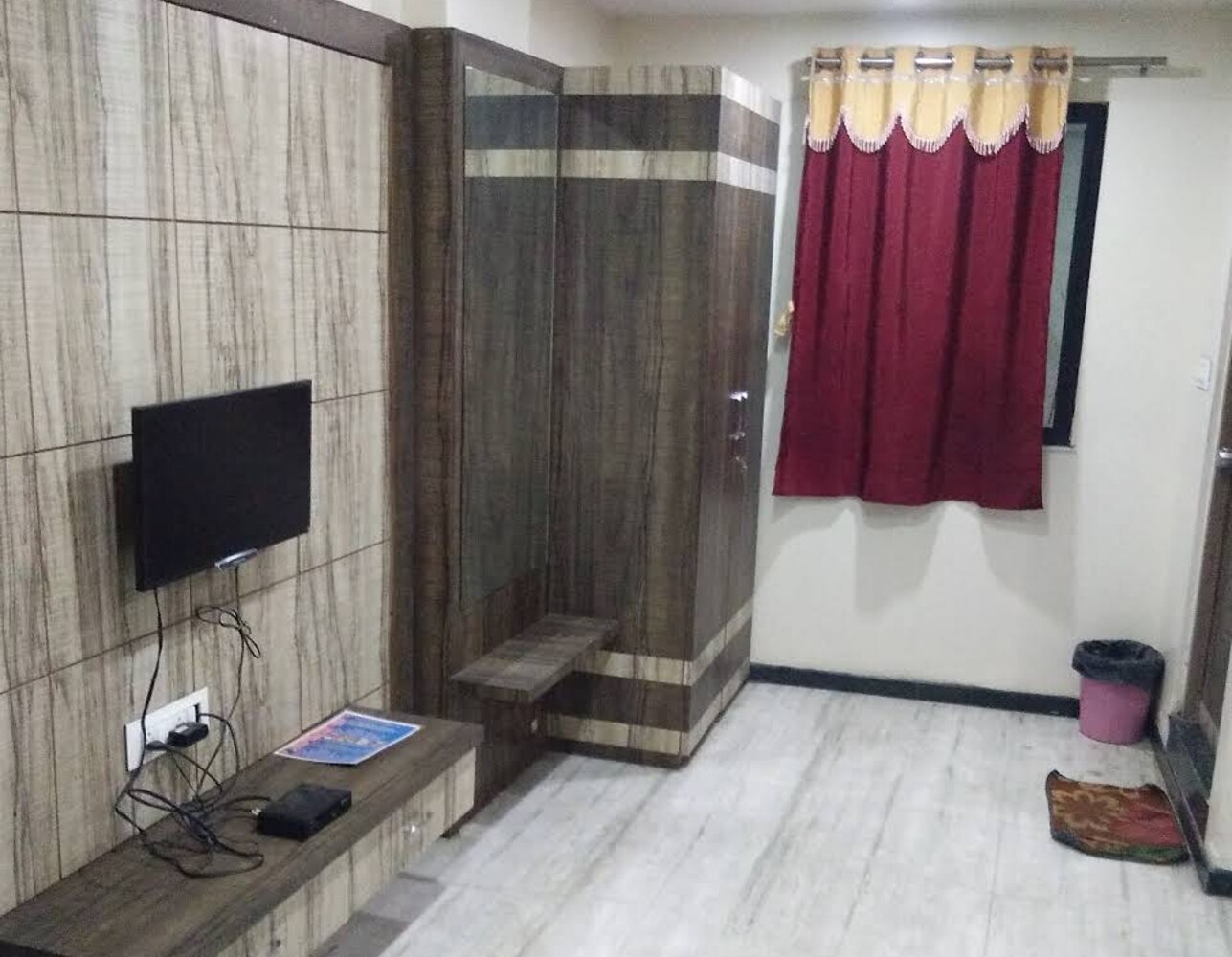 Al Kareem Guest House - Tap to explore photos