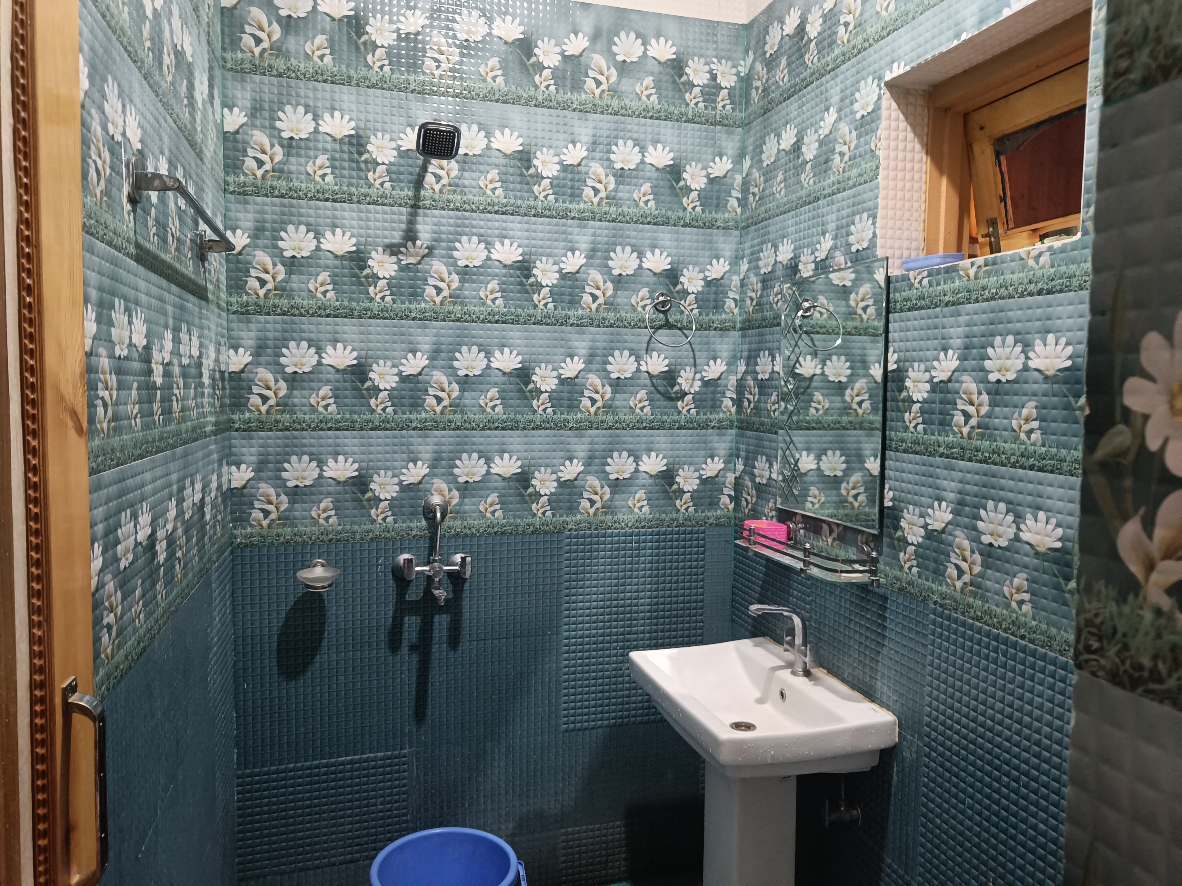 Naik Guest House Sangaldan - Tap to explore photos