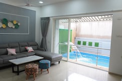 Taj Royal Villa (With Private Turf and Heated Pool), Lonavala