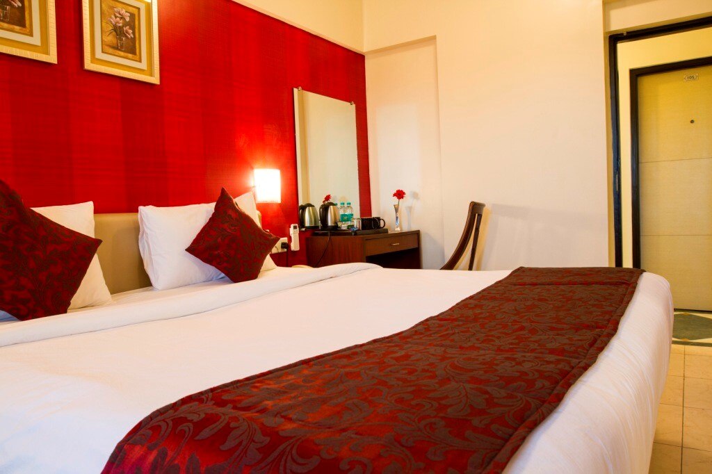 7 Apple Hotel Pimpri Pune Pune Inr 348 Off 1 7 0 0