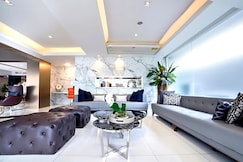 Cubic Pratunam, Bangkok