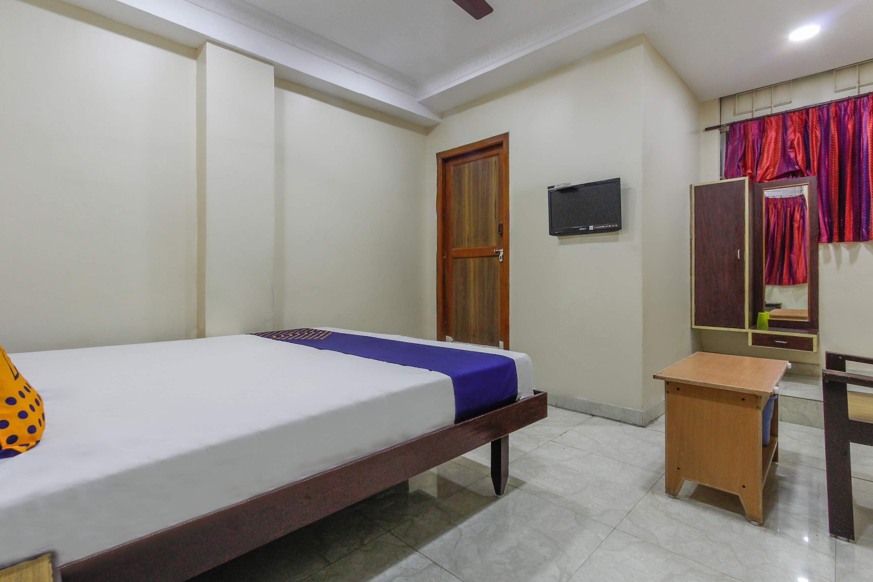 SPOT ON Thangam Lodge - Tap to explore photos