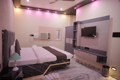 Hotel PLC Grand Varanasi, Varanasi
