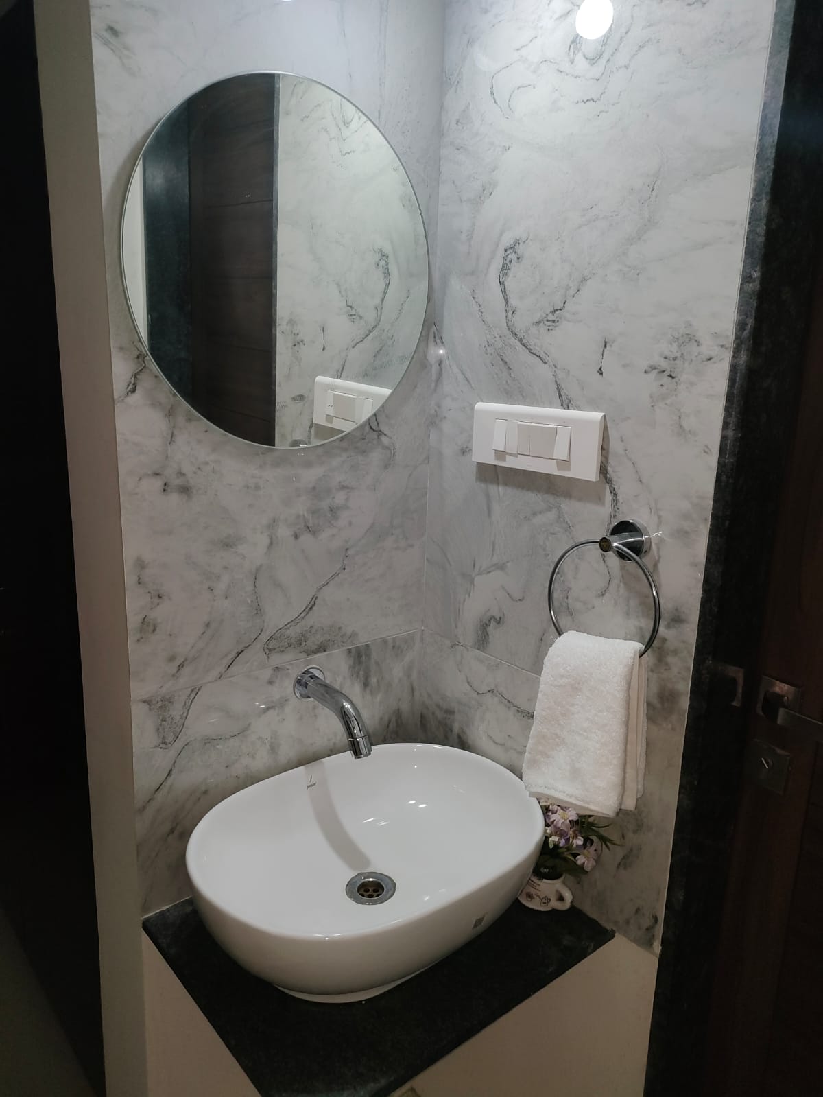 BFL Guest House Pune - Shubh Gateway - Tap to explore photos