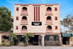 Super Townhouse Chandpole Metro Station Formerly Hotel Raghuraj Palace, Jaipur
