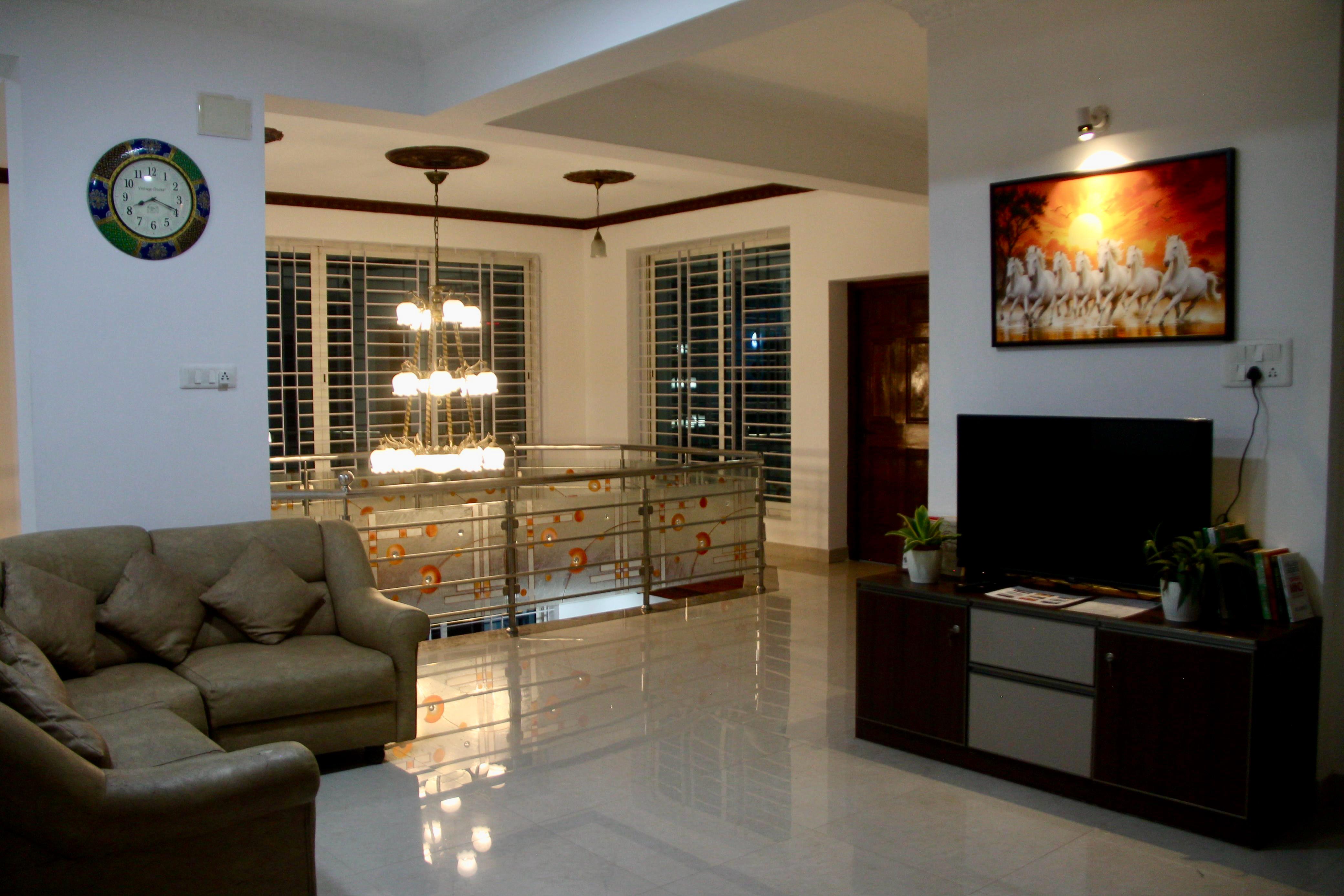Vinayaka House   A Luxurious Duplex Home - Tap to explore photos