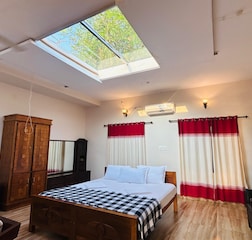 Royal Room AC with Common Balcony