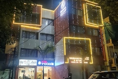 HOTEL WOODS INN, Hoshangabad