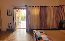 Deluxe Luxury Double Bedroom