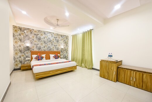FabHotel Angel Green Residency - UNITECH CYBER PARK