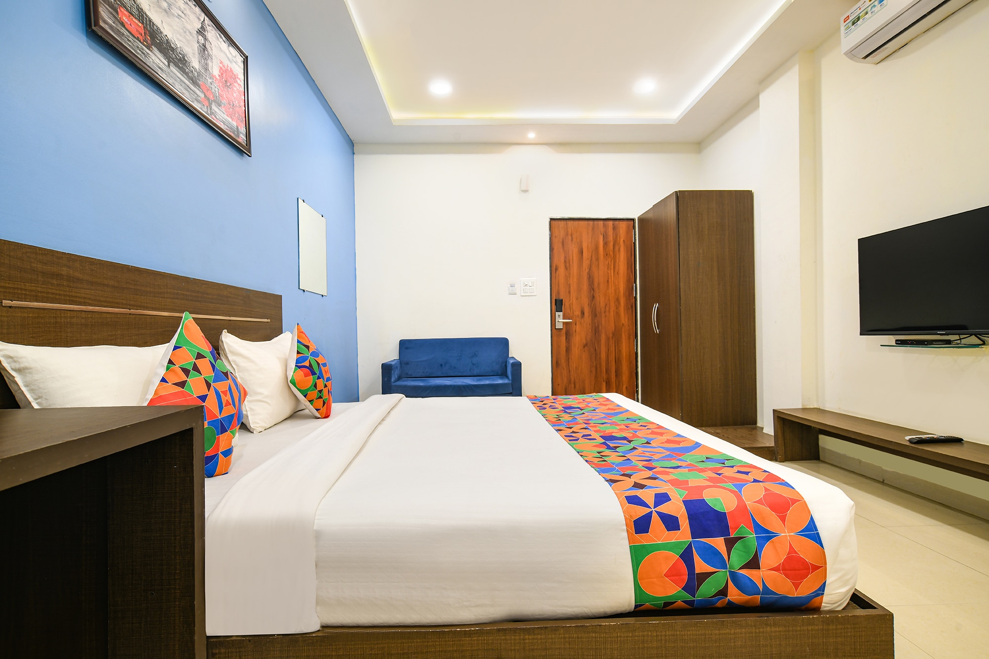 FabHotel Shrivalli - Tap to explore photos