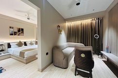Rudraksh Hotel & Banquet, Lakhisarai