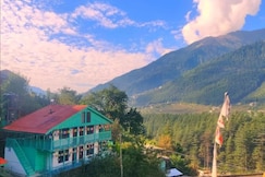 The Snow Pearl, Manali