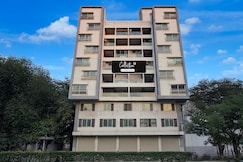 Collection O Magarpatta City Formerly Ekab Hospitality, Mahad