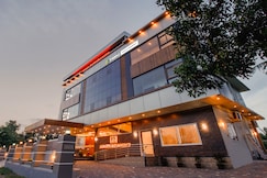 Treebo Amigos Residency, Chalakudy