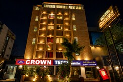 Hotel Crown, Gandhinagar