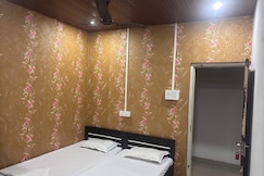 Maa Lodge, Guwahati