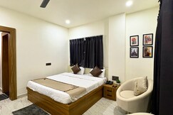 HOTEL SAMBHAVI, Nawada