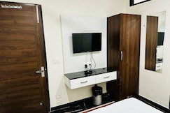 Grover international, Hanumangarh