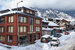 Kashmir House Pahalgam, Pahalgam