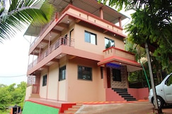 Chaitanya Niwas, Guhagar