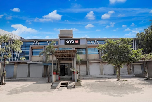 Hotel O Vatva Railway Station Formerly Anmol Palace