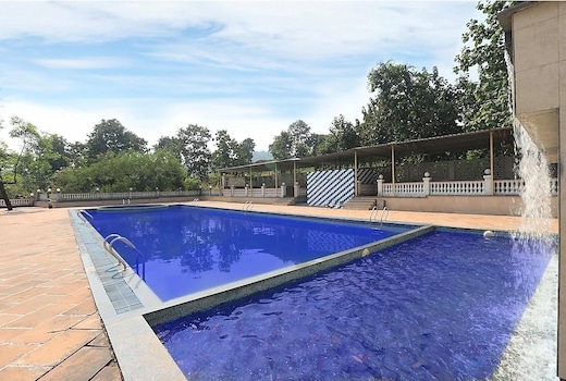 City Homes Retreat Staycation Resort, Khopoli