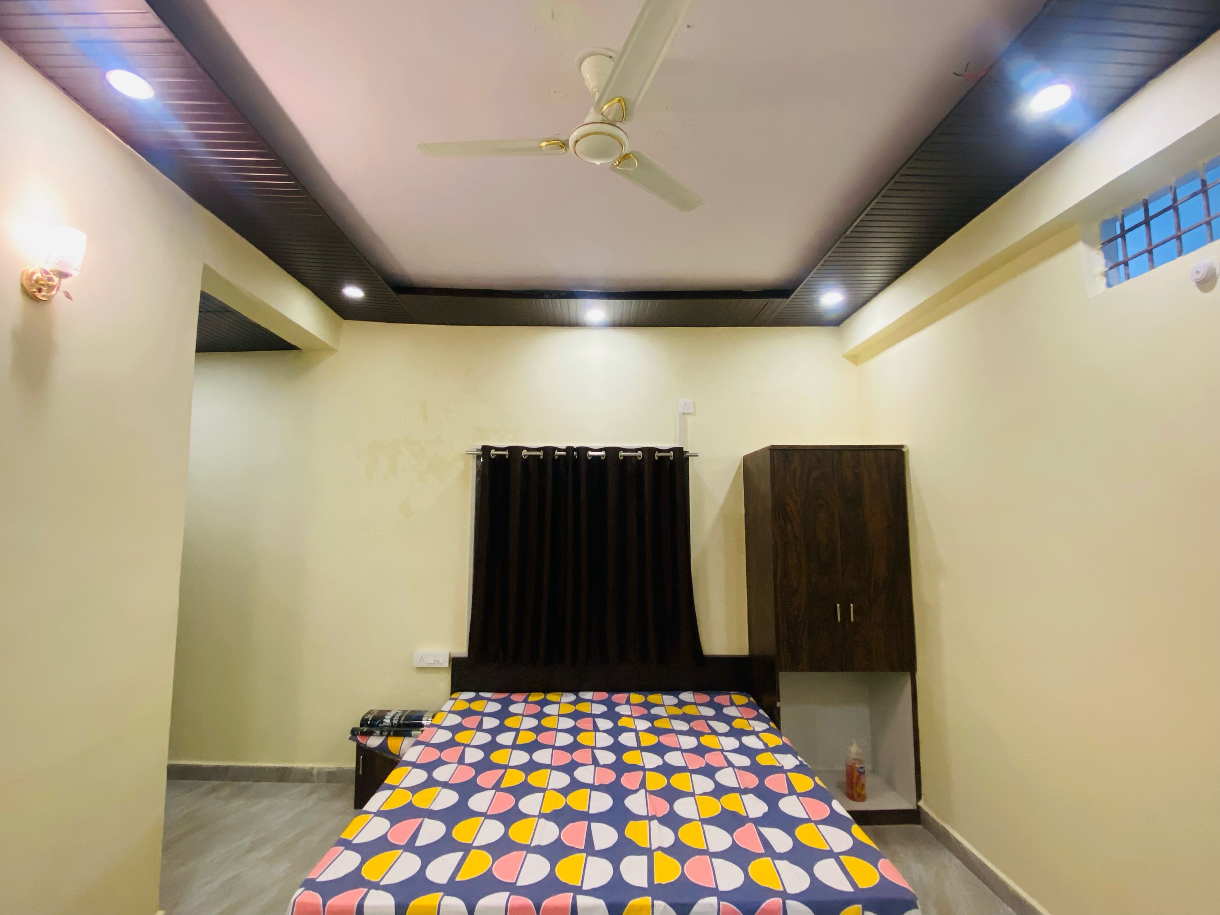 Hotel Abhishek Residency - Tap to explore photos