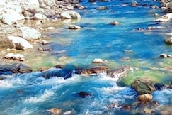 All eyes riverside cafe and stay, Kasol