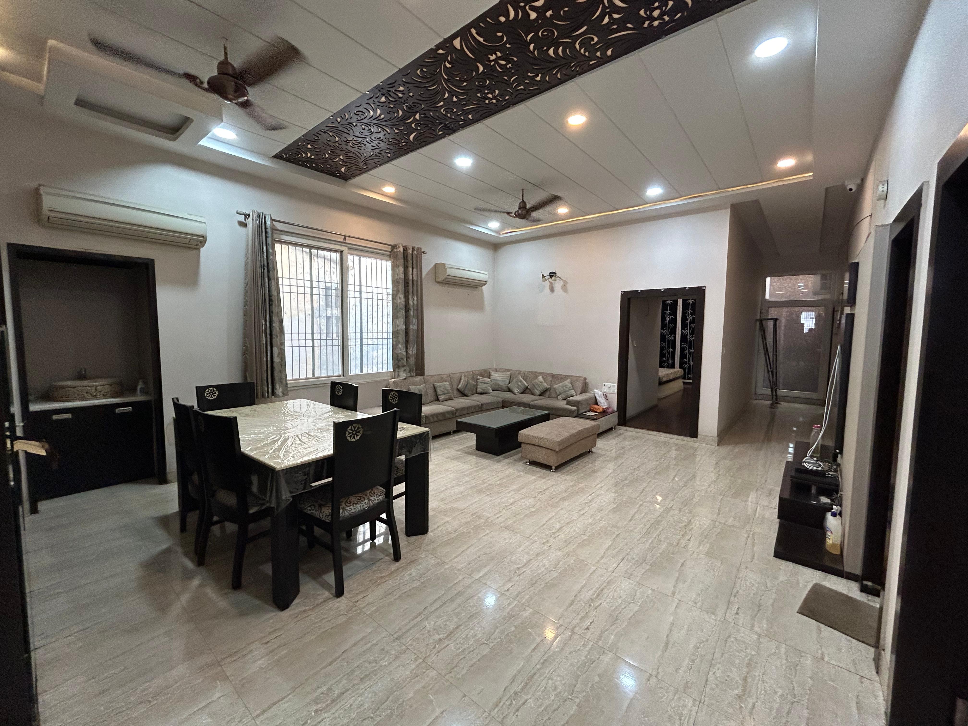 Rukmani Kunj 4BHK Luxury Villa - Tap to explore photos