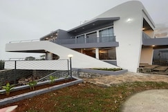 Izzat Inn Villas, Kuttikkanam