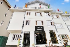 Collection O Dal Lake, Srinagar