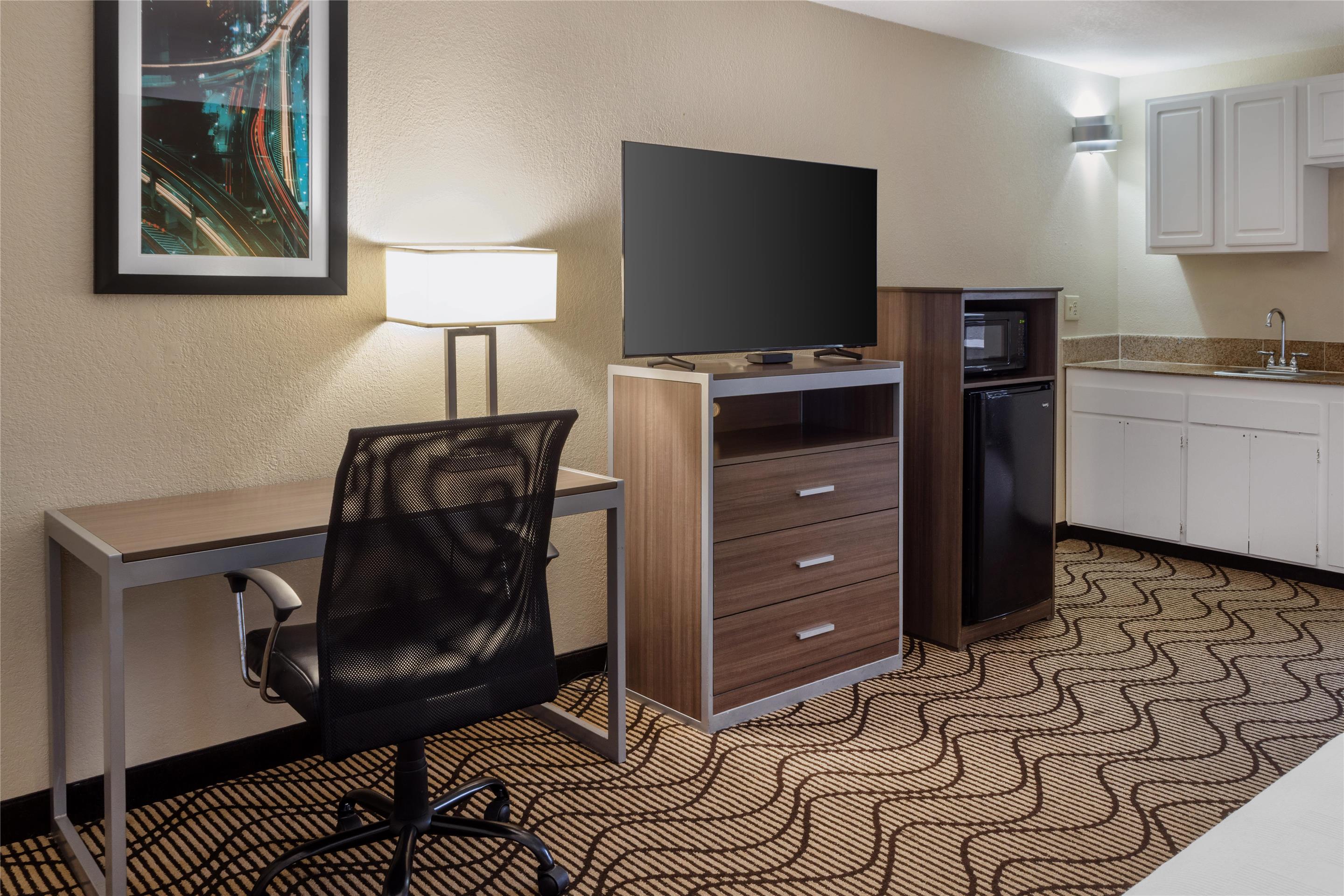 Best Western Heritage Inn - Tap to explore photos