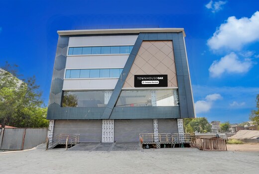 Townhouse Oak Panki Railway Junction Formerly Hotel Rudra