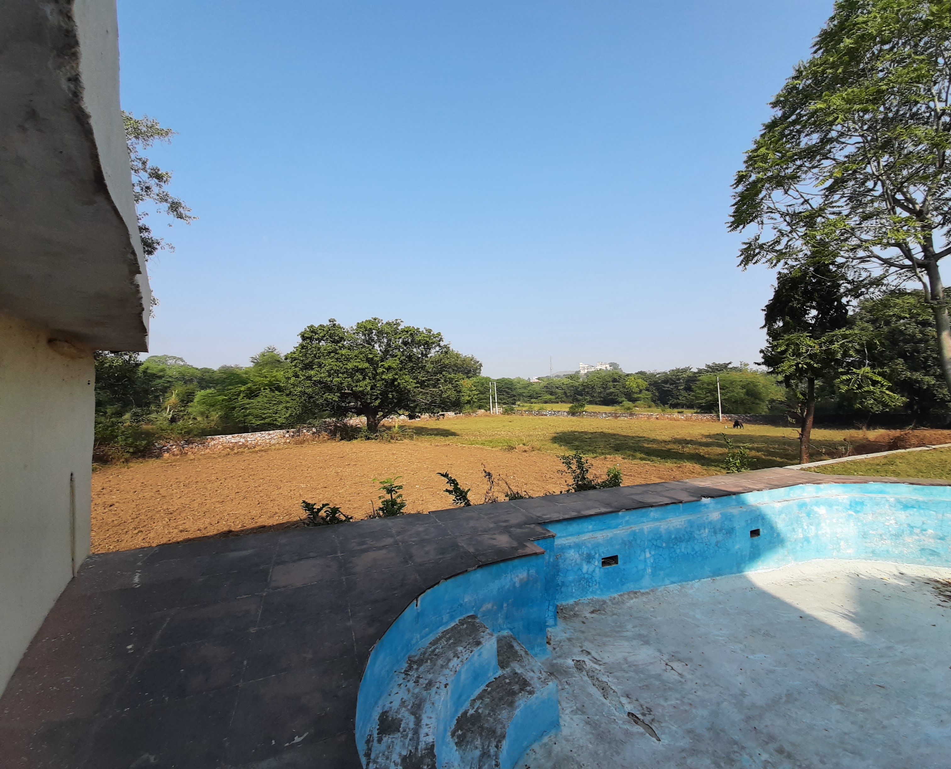The Neechla Bagh - Tap to explore photos