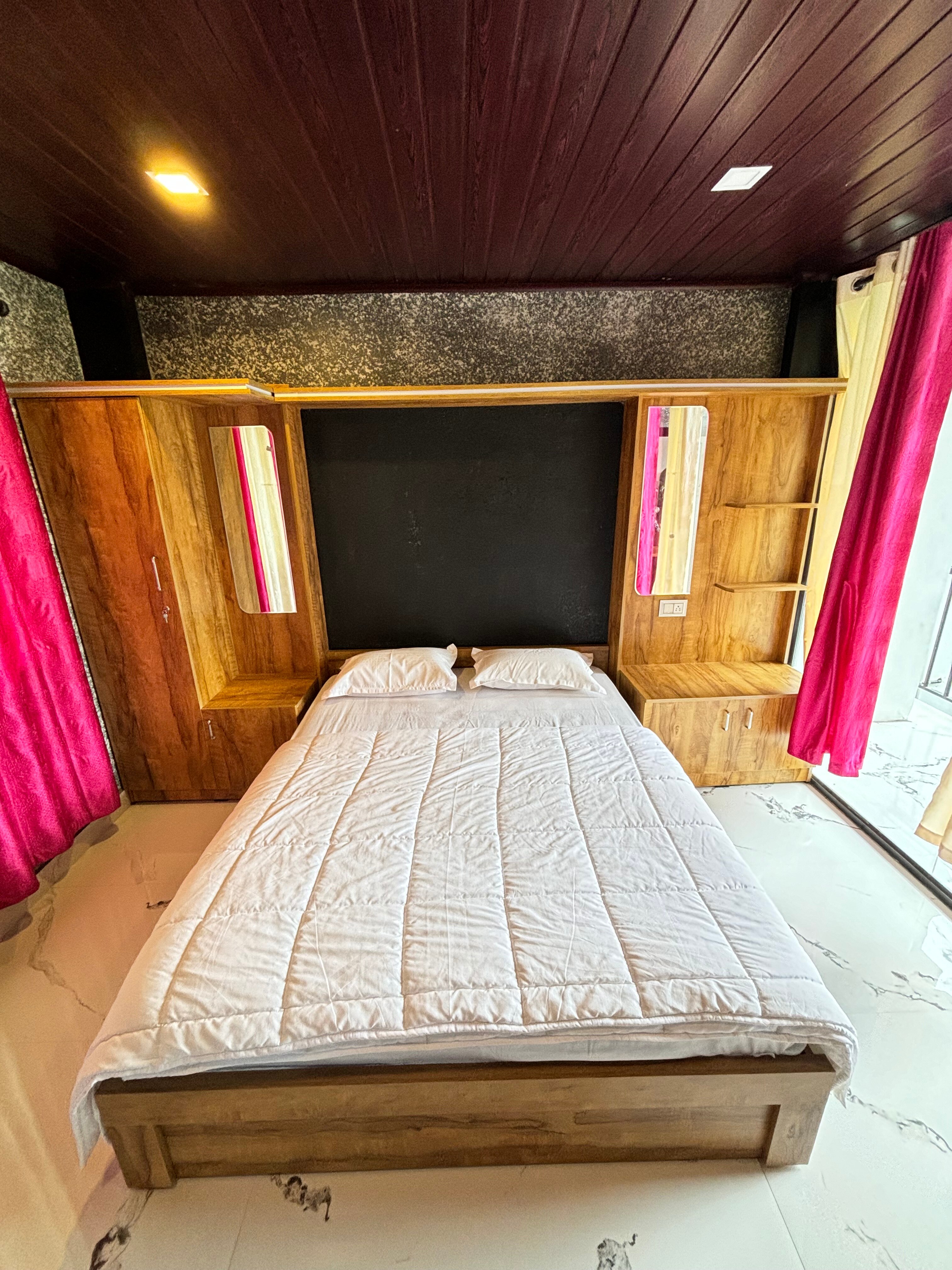 BLOOMS COTTAGE MUNNAR - Tap to explore photos