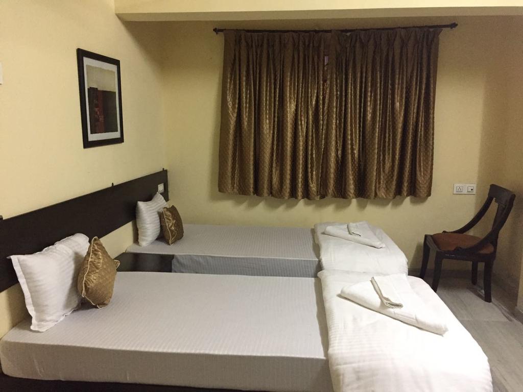 Comfortable Serviced Apartment @ NaviMumbai -WiFi - Tap to explore photos