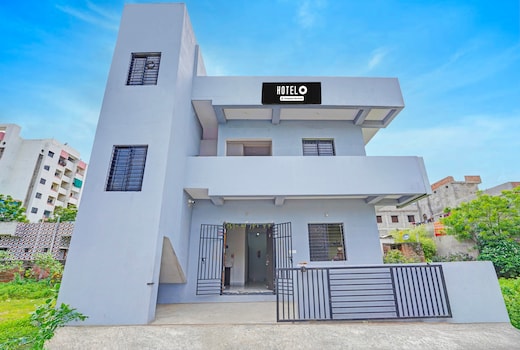 Super Hotel O CRPF Crossway Formerly V7 Inn Service Apartment