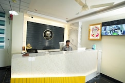 Hotel SunSky, Vadodara