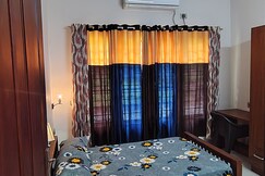 Room in a Chic and Modern House, Cochin