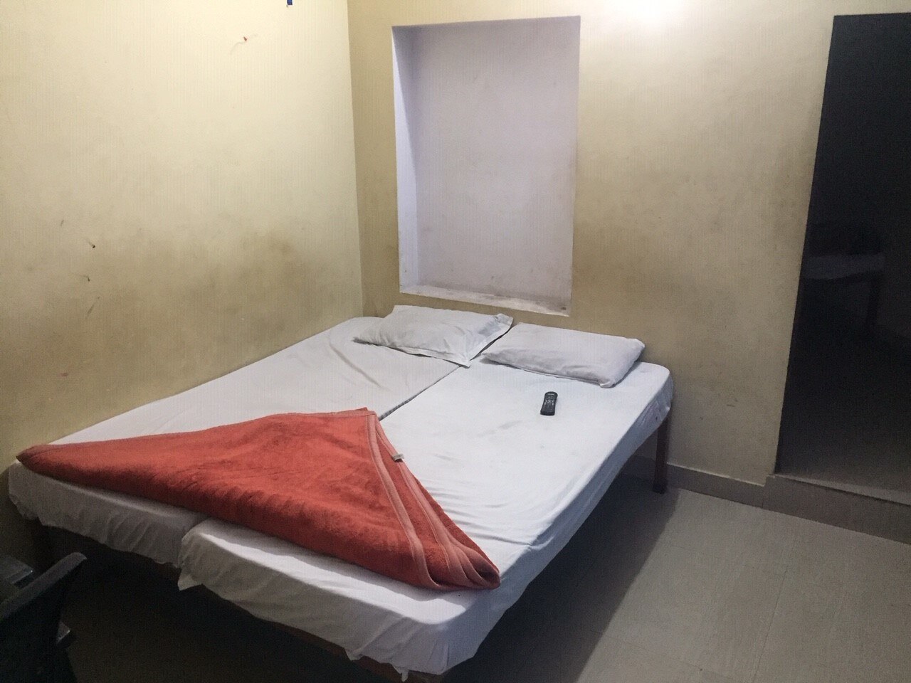Hotel Rattanji Palace - Tap to explore photos