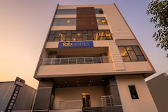 FabHotel A Square - 400m from Bhimavaram Junction, Bhimavaram