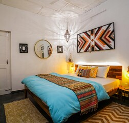 Kutumbh - Mordern Art based Family Suite