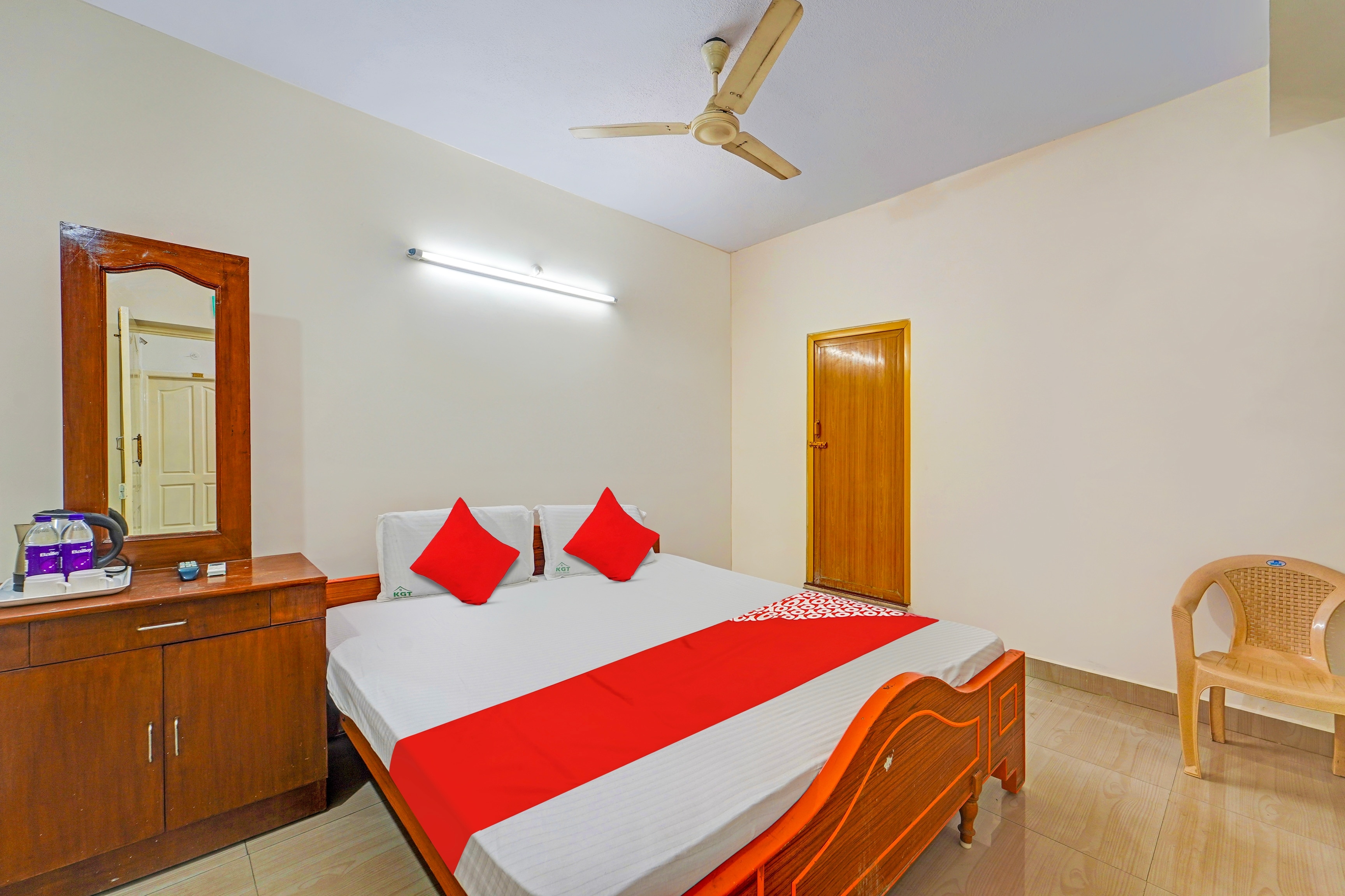 Hotel O KGT Guest House - Tap to explore photos