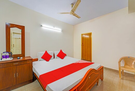 Hotel O KGT Guest House