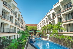 Cross Vibe Paasha Atelier Bali Kuta, Bali