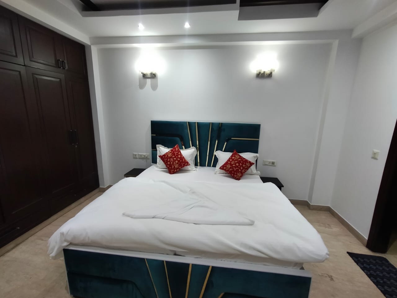 Namastey Homes 4 BHK independent apartment - Tap to explore photos