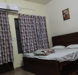 Deluxe Room 3