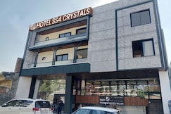HOTEL SS4 CRYSTALS, Lucknow