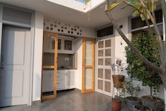 A Good Life Patio, Khatima